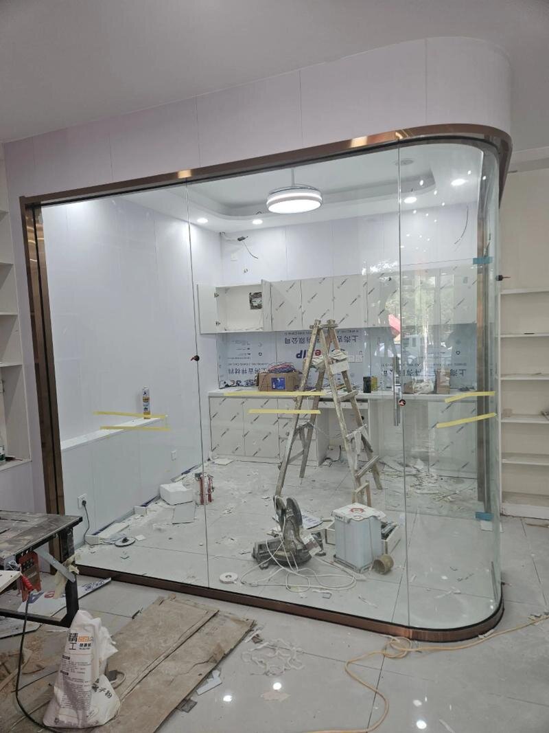 秦皇岛市异形展柜玻璃异形展柜玻璃 - 价格